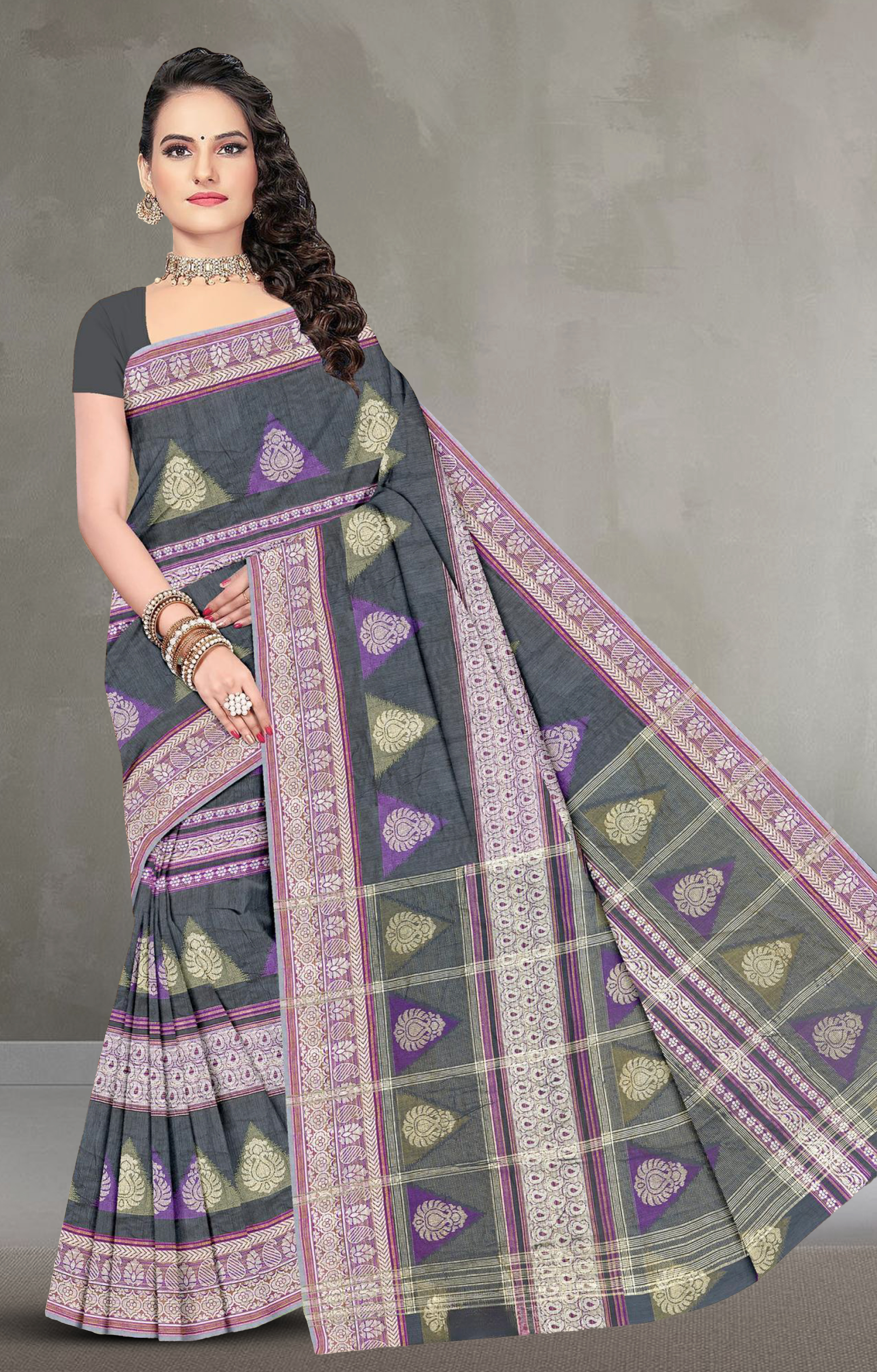 Printed Saree With Un-Stitched Blouse